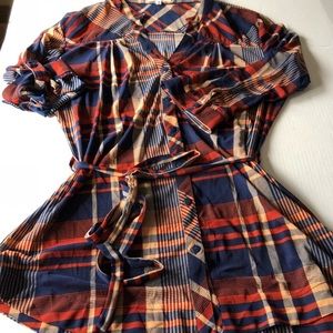 Anthro’s Eden & Olivia plaid tunic - M